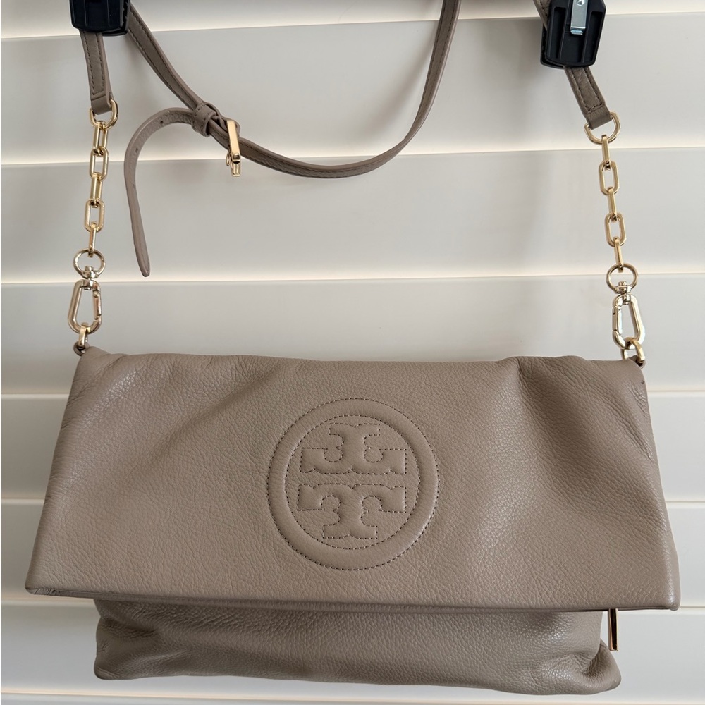 Tory Burch Bombe Leather Foldover Shoulder Bag in French Grey